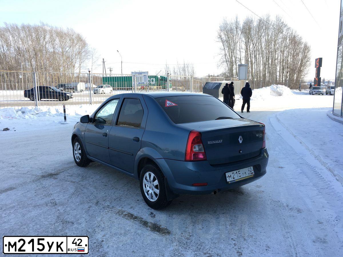 Фото автомобиля RENAULT LOGAN, 2010 — госномер М909МТ154. Цвет: синий