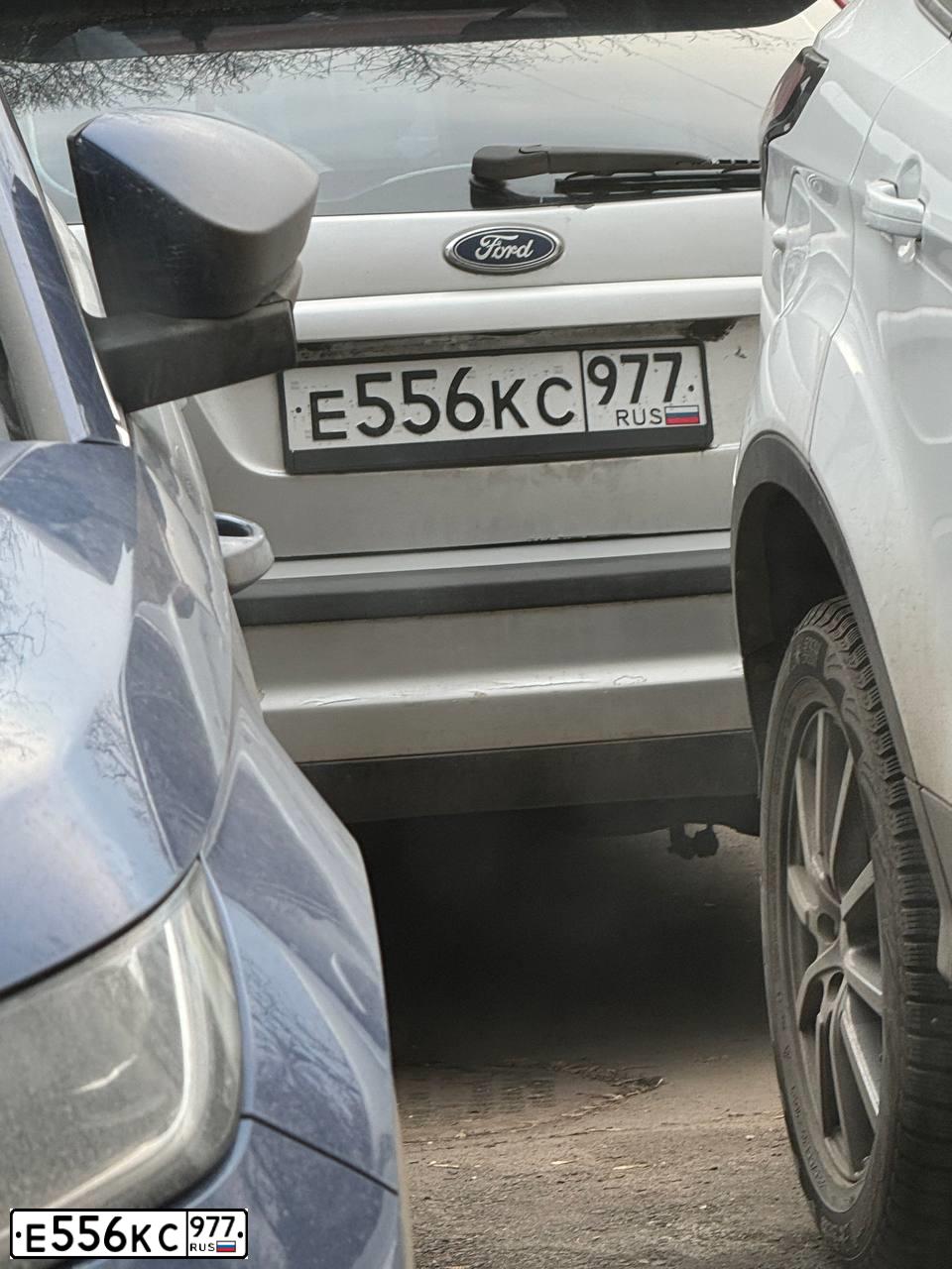 Фото автомобиля FORD FOCUS, 2005 — госномер Р709ВВ82. Цвет: СЕРЫЙ