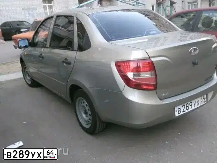 Фото автомобиля LADA 2190 GRANTA, 2012 — госномер В289УХ64. Цвет: СЕРО БЕЖЕВЫЙ
