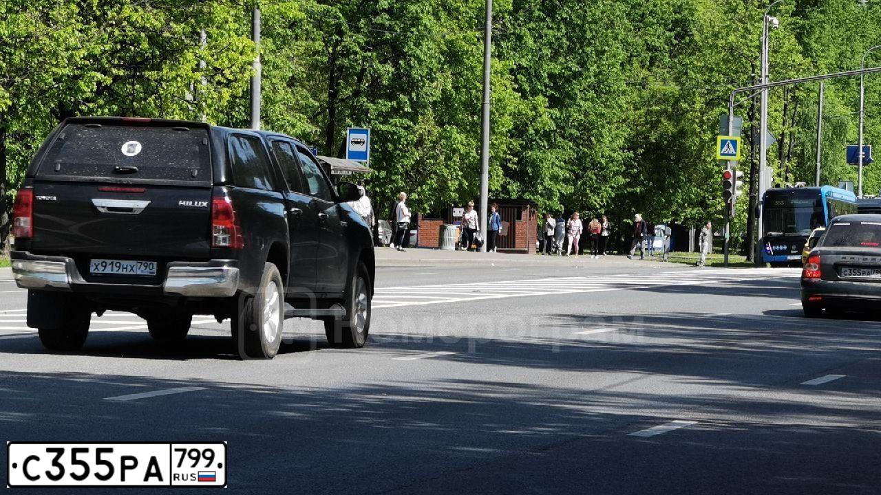 Фото автомобиля LADA 2170 PRIORA, 2008 — госномер С355РА799. Цвет: СЕРО СИНЕ-ЗЕЛЕНЫЙ