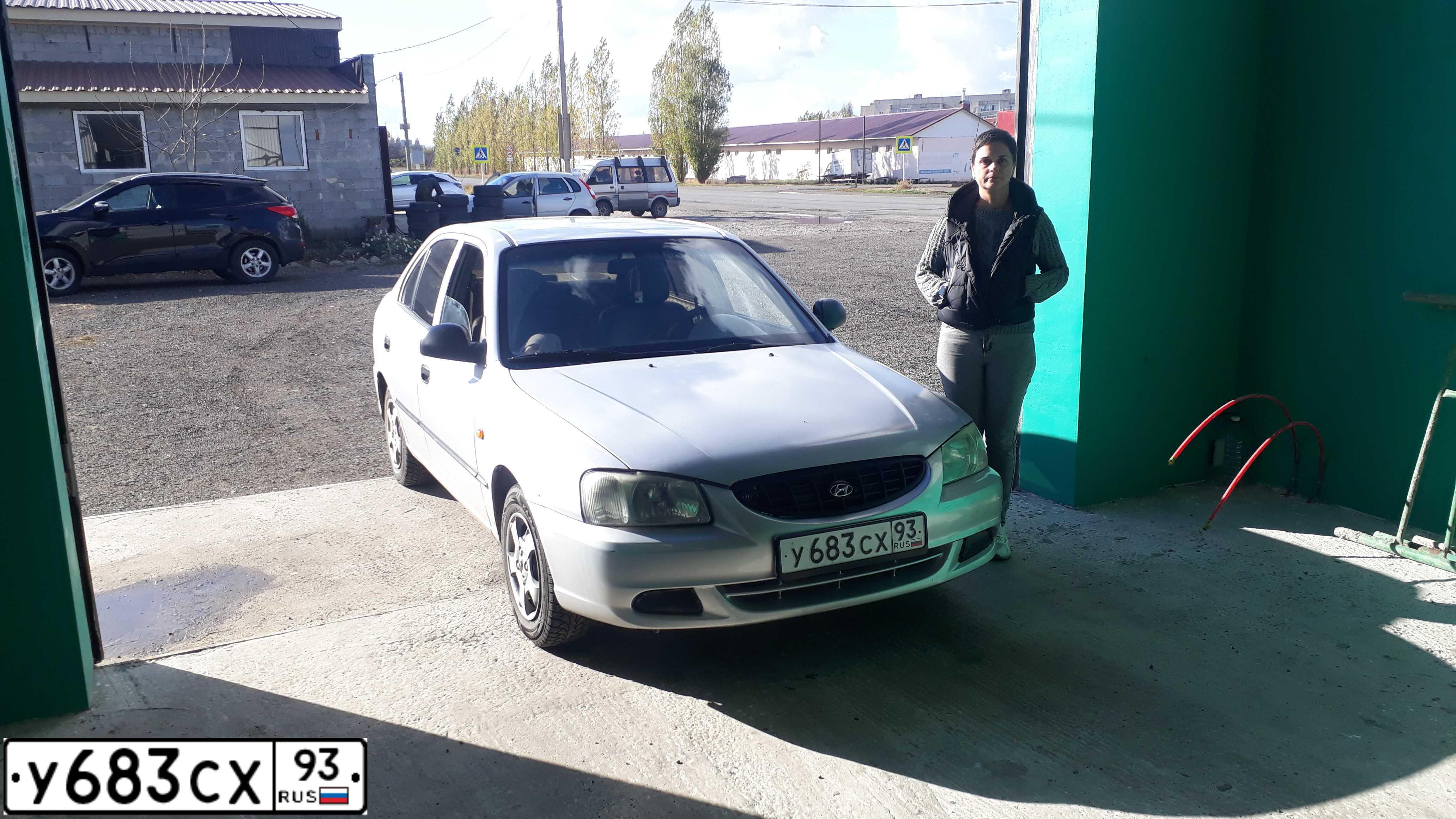 Фото автомобиля HYUNDAI ACCENT, 2007 — госномер А780ВО323. Цвет: Серебристый