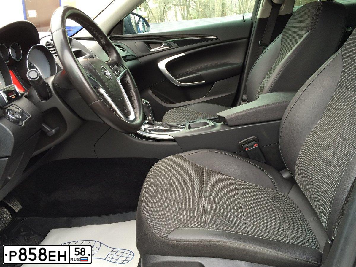 Фото автомобиля OPEL INSIGNIA, 2011 — госномер Р858ЕН58. Цвет: ТЕМНО-СЕРЫЙ
