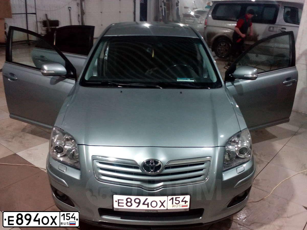 Фото автомобиля TOYOTA AVENSIS, 2008 — госномер С026ВС17. Цвет: СЕРЕБРИСТЫЙ