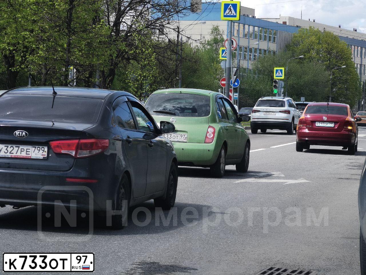 Фото автомобиля FORD TRANSIT, 2000 — госномер У492УО47. Цвет: ТЕМНО-СИНИЙ