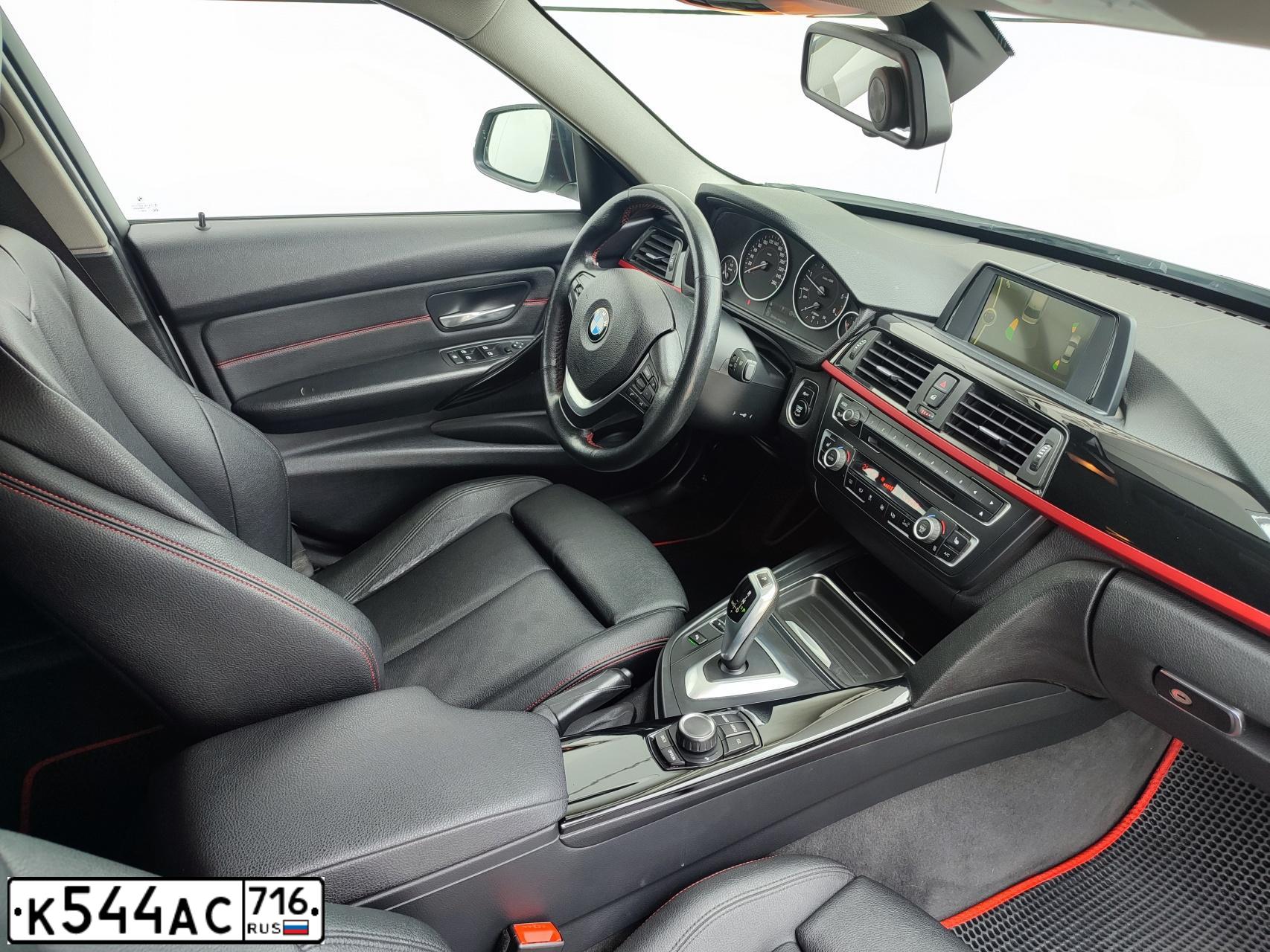 Фото автомобиля BMW SERIE 3, 2013 — госномер М738ЕС716. Цвет: Белый