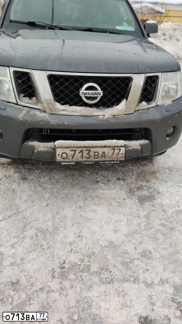 Фото автомобиля NISSAN PATHFINDER, 2012 — госномер О713ВА77. Цвет: СЕРО-ГОЛУБОЙ