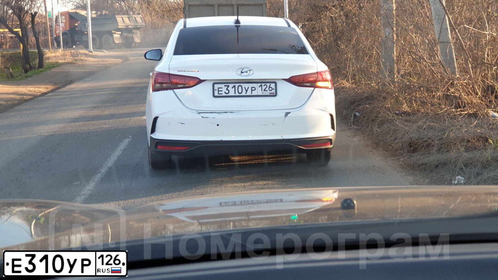 Фото автомобиля HYUNDAI SOLARIS, 2020 — госномер Е310УР126. Цвет: Белый