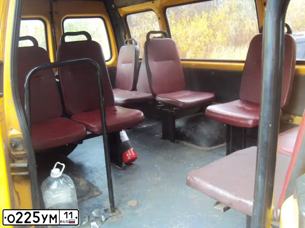 Фото автомобиля GAZ 3221 EL, 2003 — госномер О225УМ11. Цвет: ЗОЛОТИСТО-ЖЕЛТЫЙ