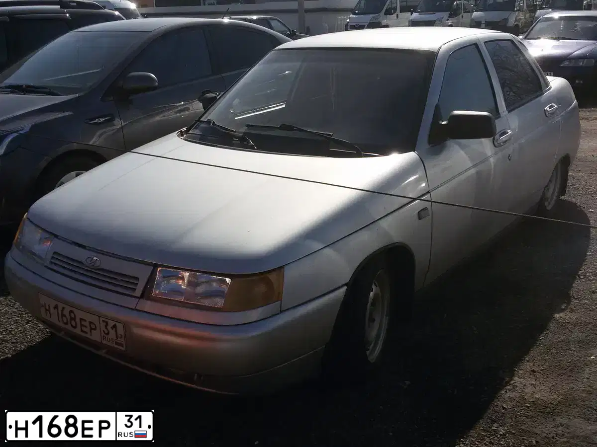 Фото автомобиля BOGDAN 2110/2111, 2012 — госномер Т770ЕТ31. Цвет: СВЕТЛО-СЕРЫЙ