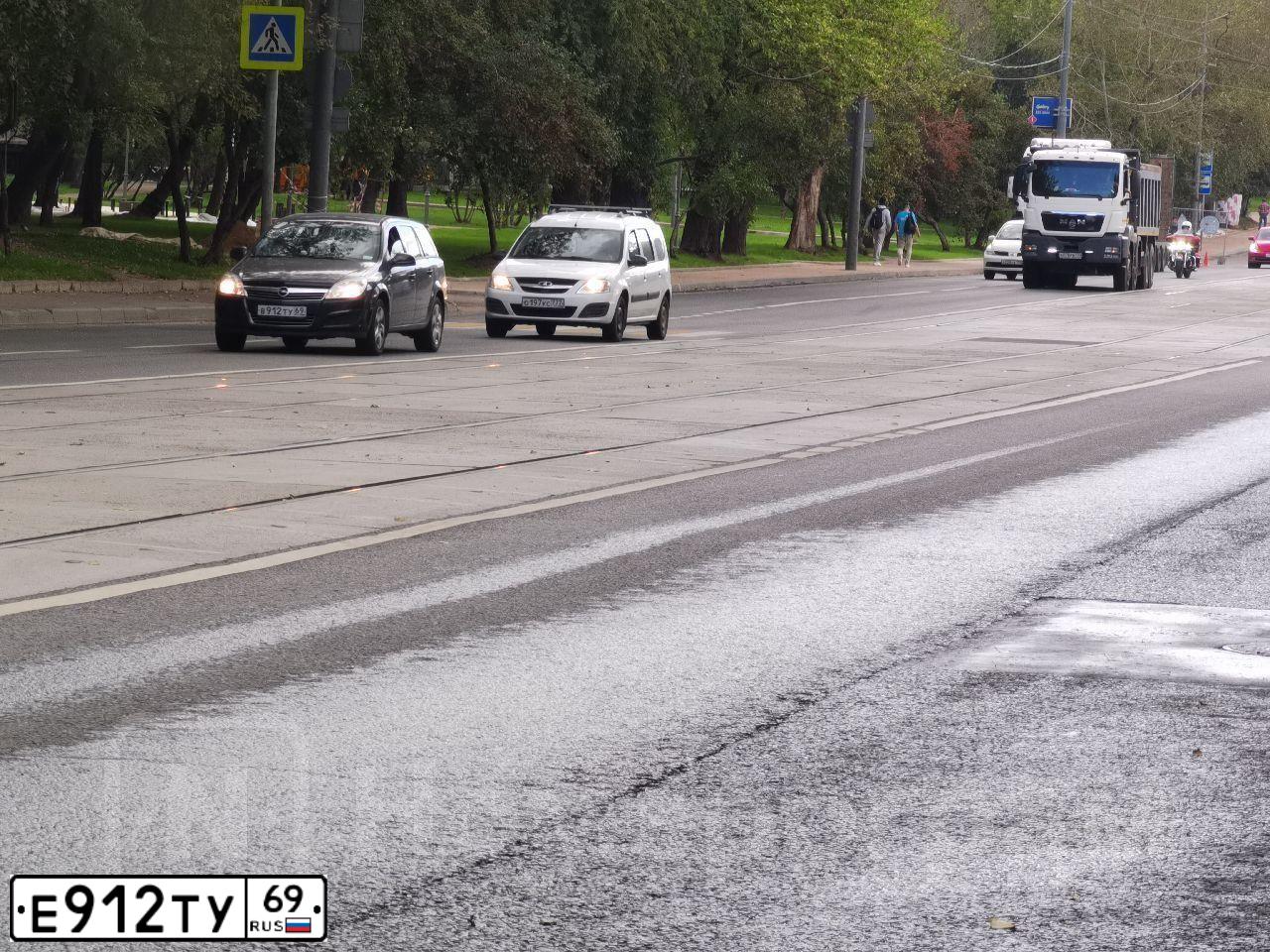 Фото автомобиля LADA 2109 SAMARA, 2001 — госномер Е912ТУ69. Цвет: СЕРЕБРИСТ ТЕМНО-ФИОЛЕТ