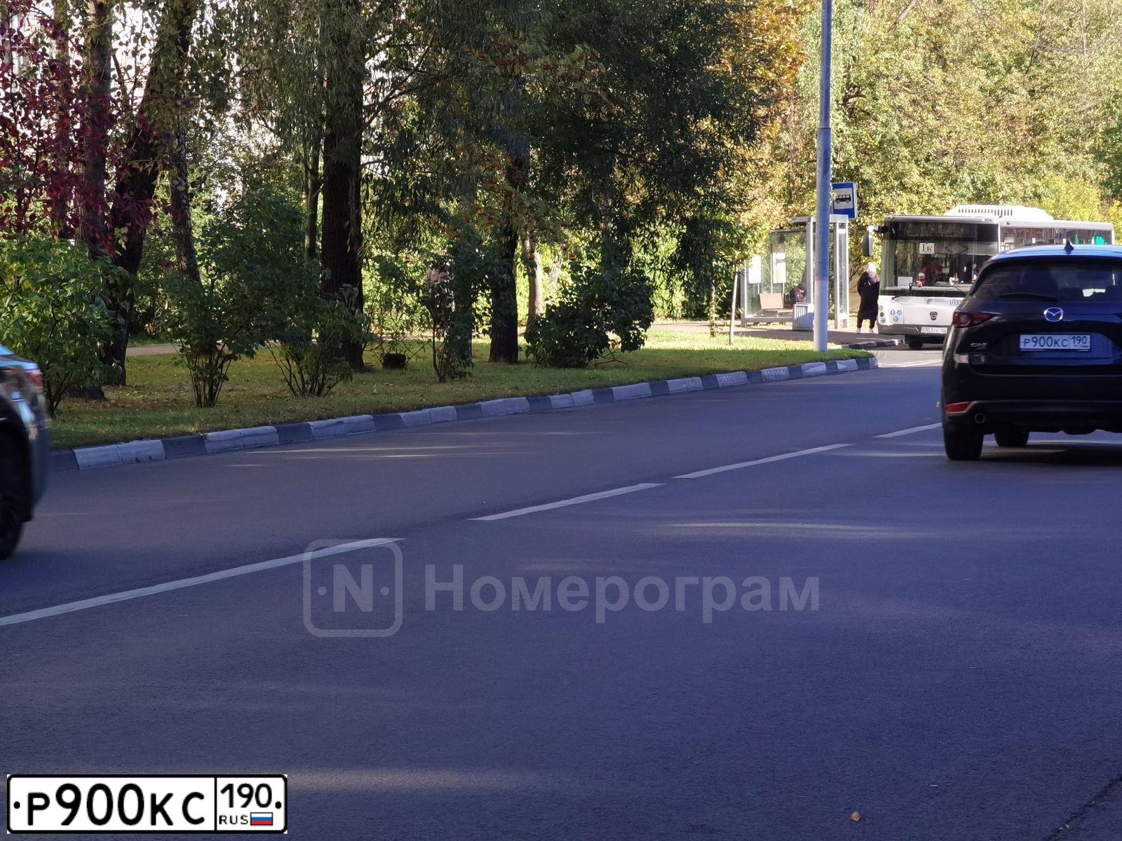 Фото автомобиля MITSUBISHI ASX, 2013 — госномер Р168ТУ18. Цвет: СЕРЕБРИСТЫЙ