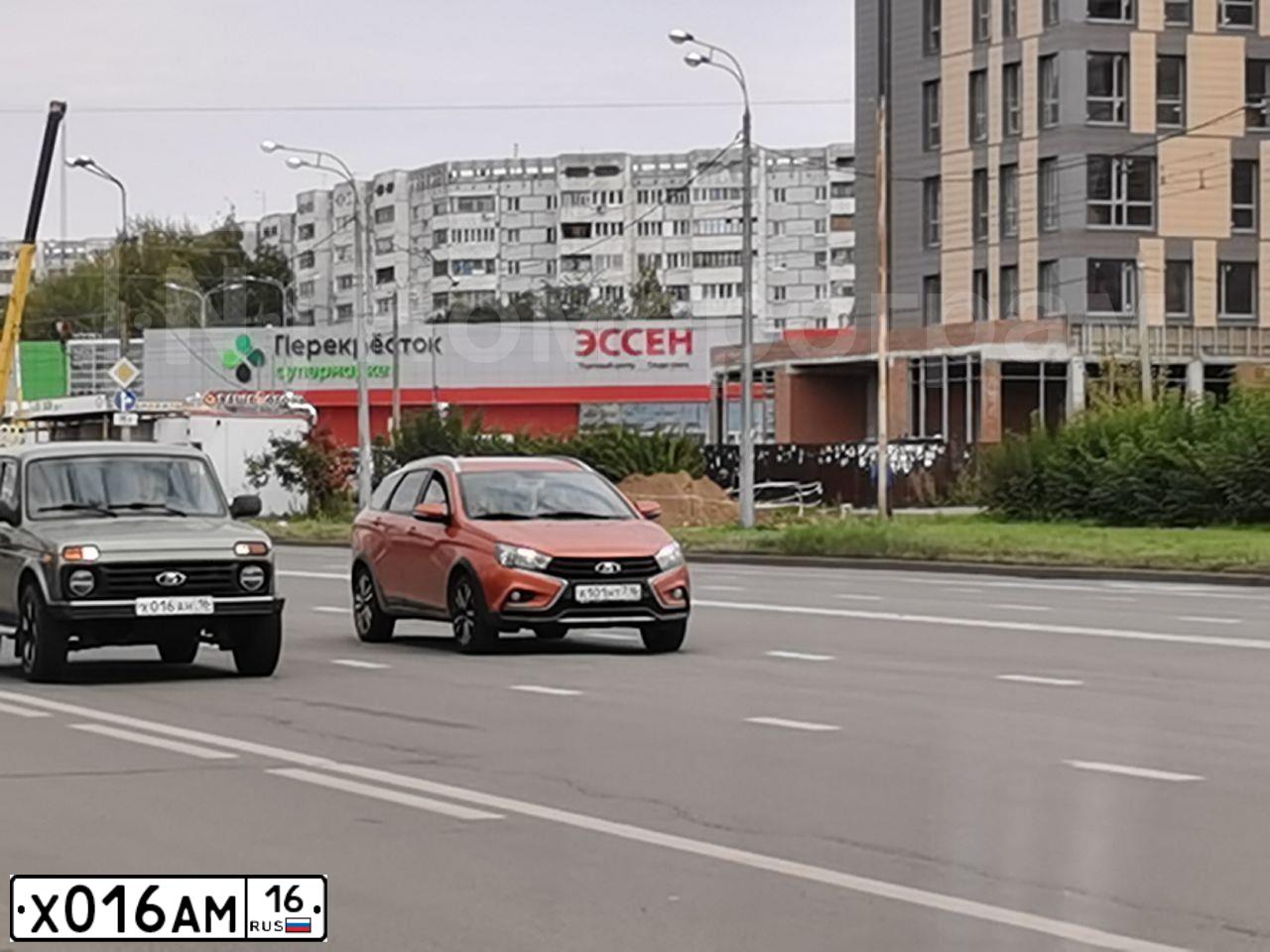 Фото автомобиля UAZ 3151 / HUNTER, 2006 — госномер Х016АМ16. Цвет: -
