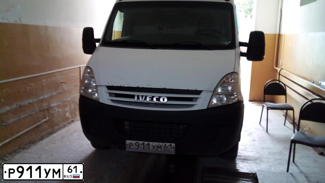 Фото автомобиля IVECO DAILY, 2007 — госномер Т636СК196. Цвет: БЕЛЫЙ