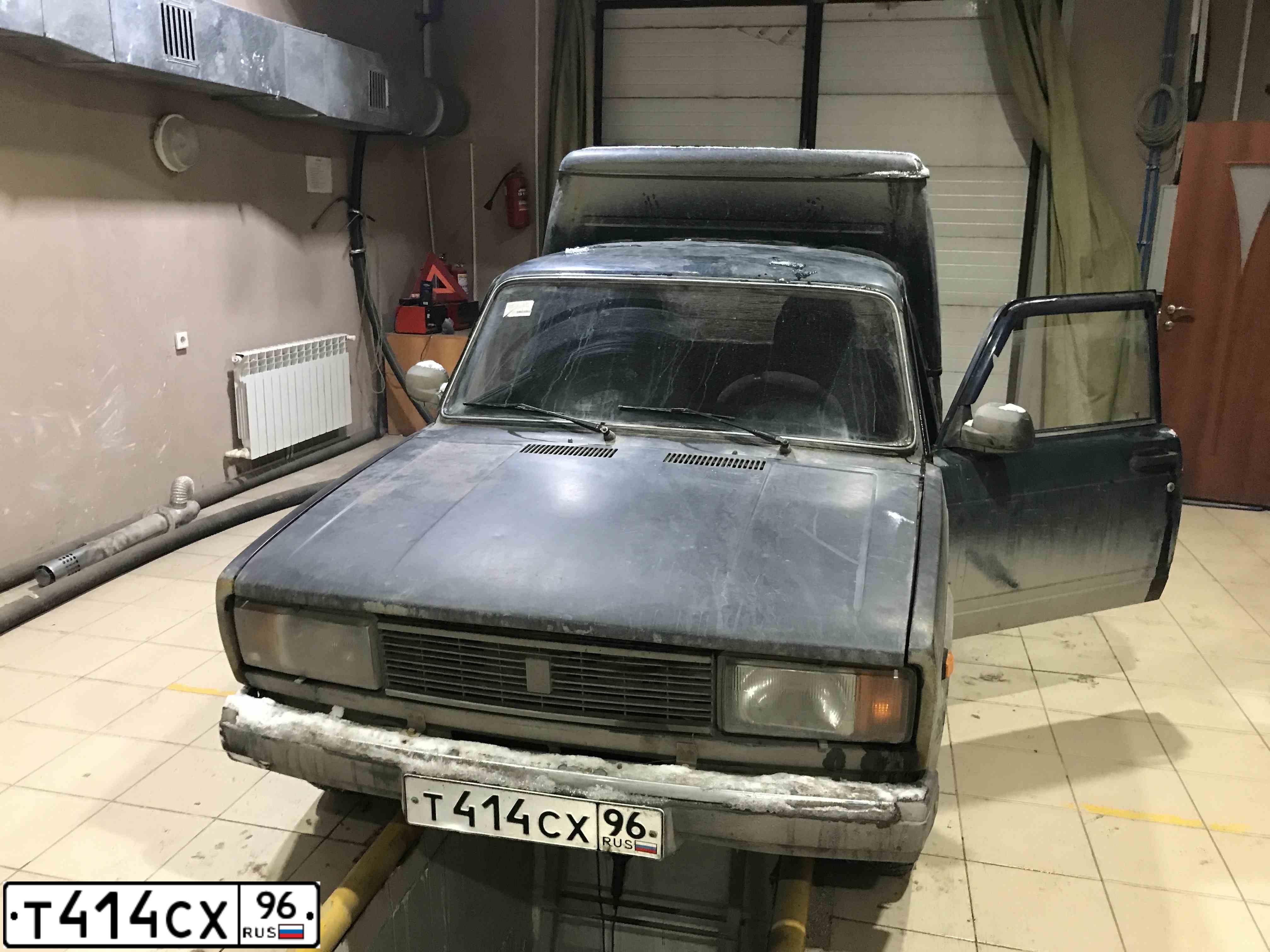 Фото автомобиля ИЖ 2717, 2006 — госномер У393АА196