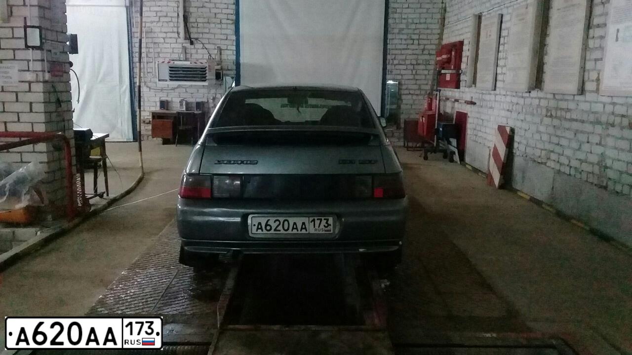 Фото автомобиля LADA 2112 LADA, 2005 — госномер А620АА173. Цвет: средний серо-зеленый металлик