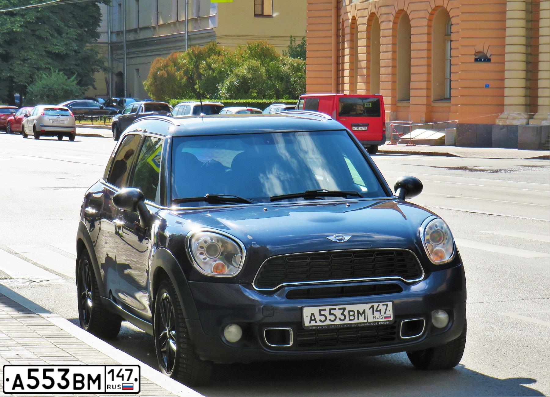 Фото автомобиля MINI MINI, 2012 — госномер А553ВМ147. Цвет: ТЕМНО-СИНИЙ