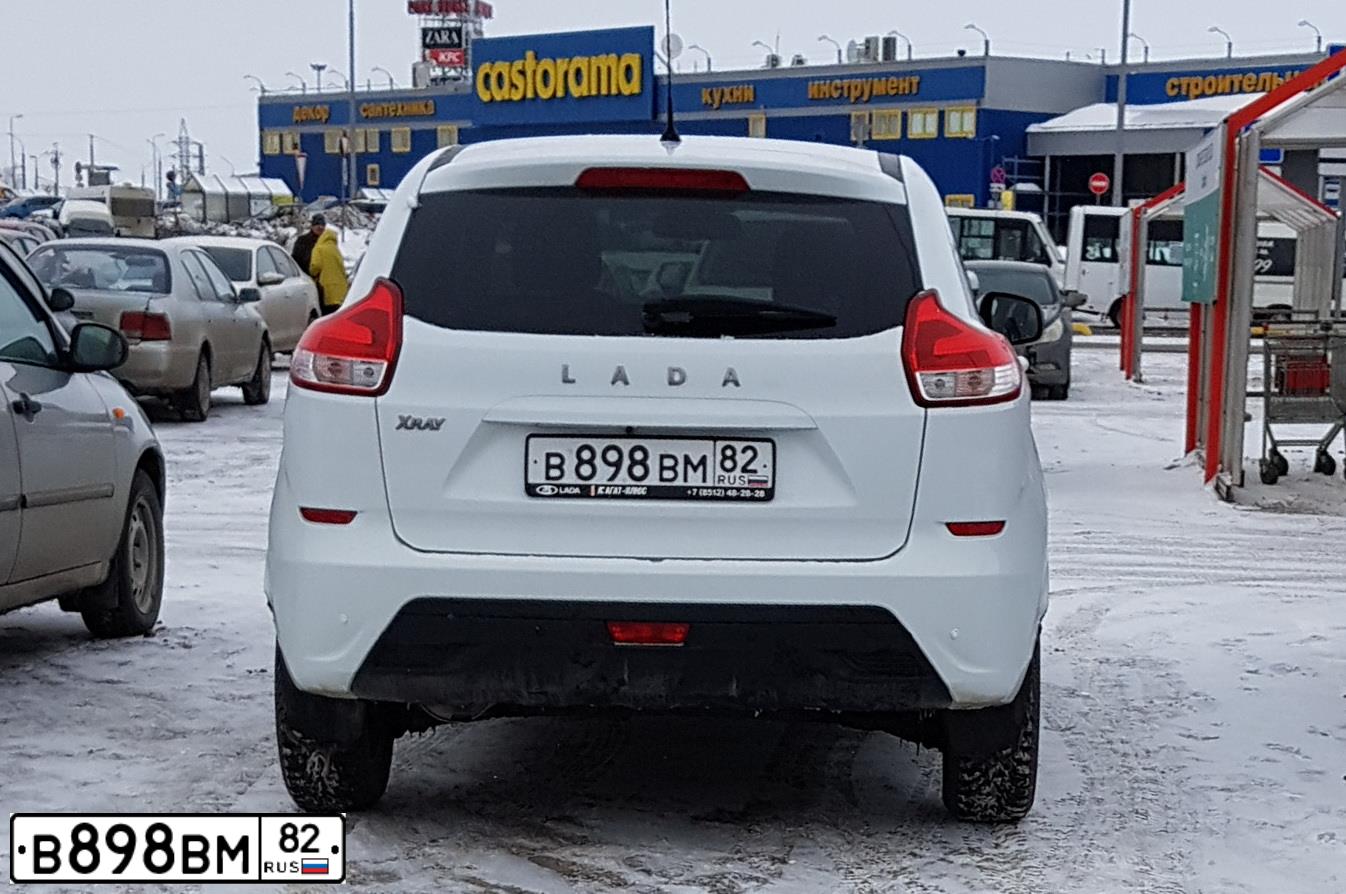 Фото автомобиля LADA XRAY, 2016 — госномер В898ВМ82. Цвет: БЕЛЫЙ