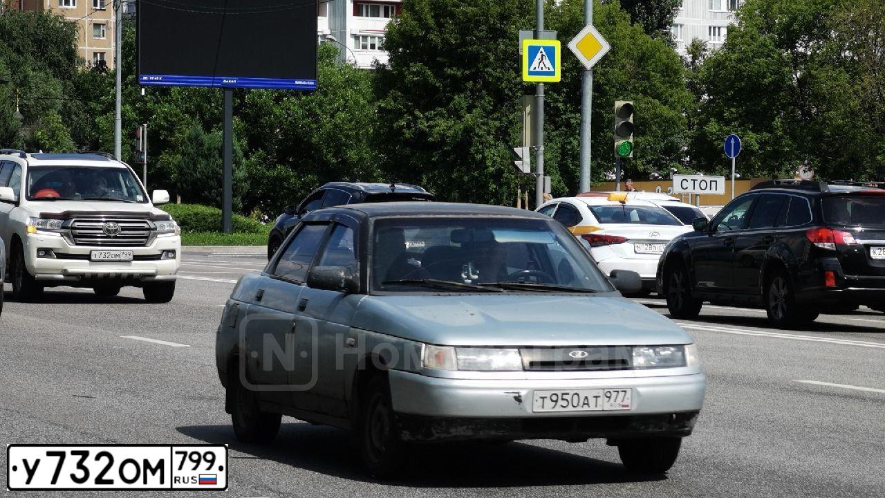 Фото автомобиля HYUNDAI SONATA, 2018 — госномер В354ОХ51. Цвет: ЧЕРНЫЙ