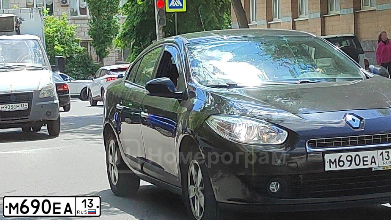 Фото автомобиля CHEVROLET LACETTI, 2007 — госномер У384АС550. Цвет: Серебристый