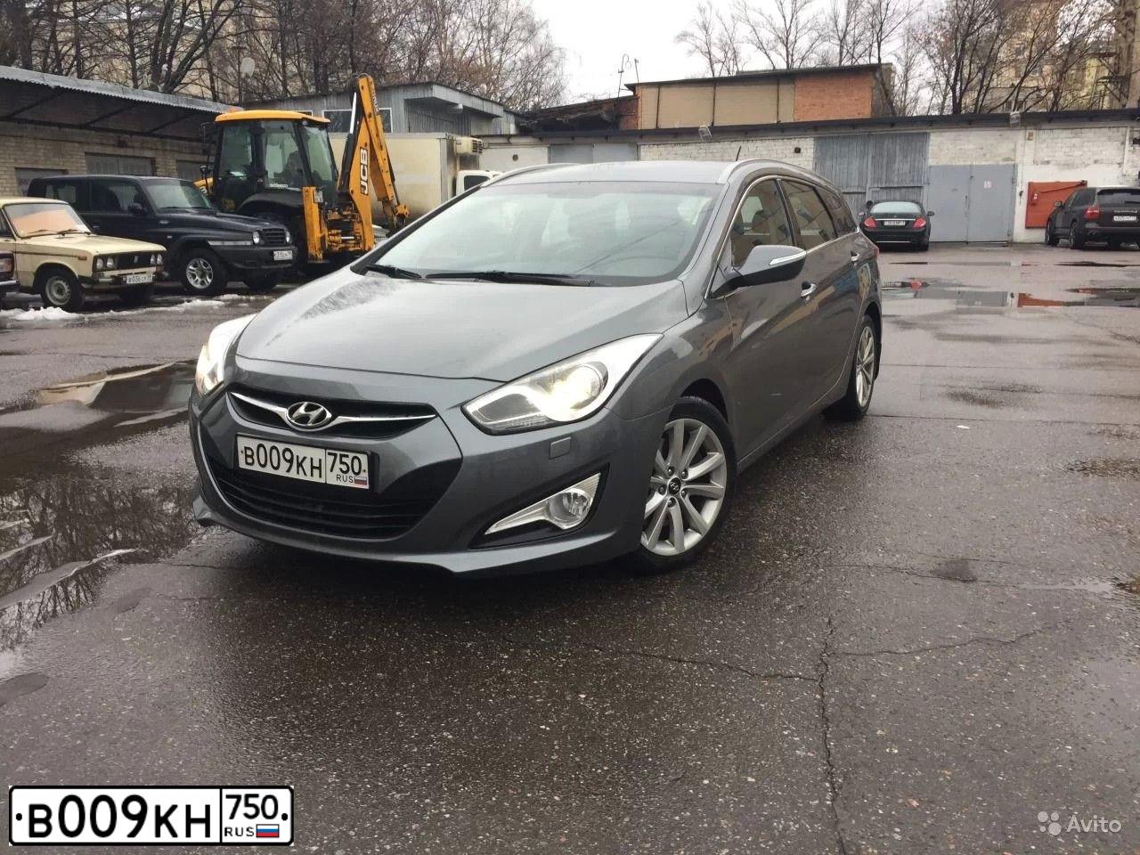 Фото автомобиля HYUNDAI I40, 2013 — госномер С476ХЕ89. Цвет: Серый