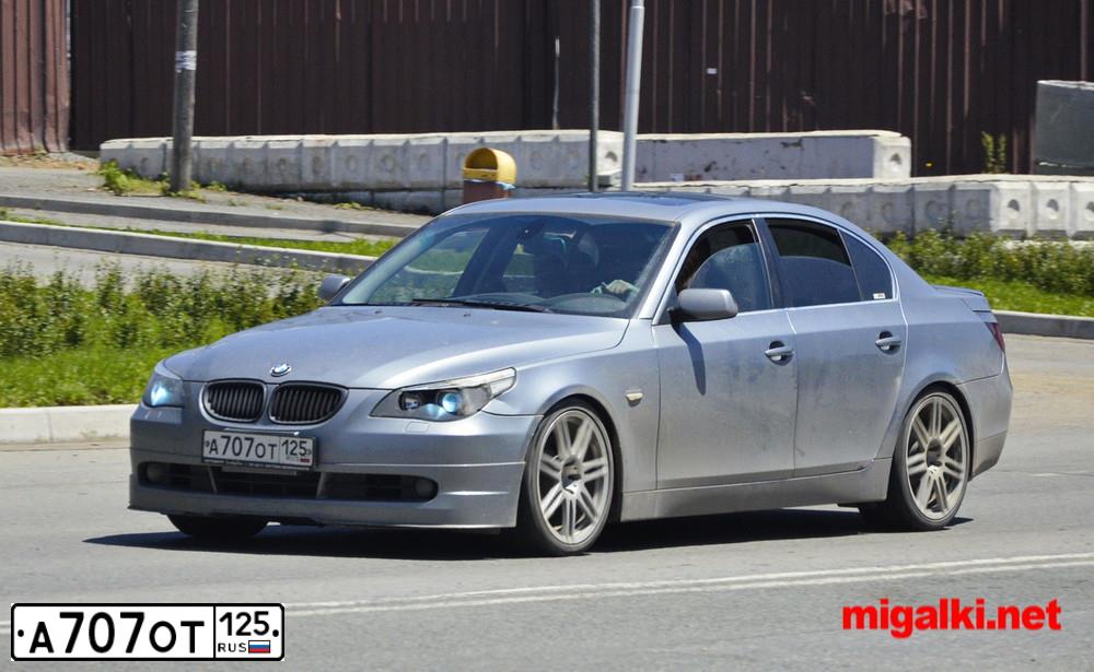 Фото автомобиля BMW 530, 2003 — госномер К442ХС28