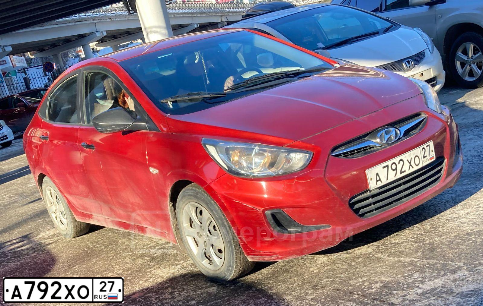 Фото автомобиля HYUNDAI SOLARIS, 2011 — госномер А792ХО27. Цвет: КРАСНЫЙ ГРАНАТ