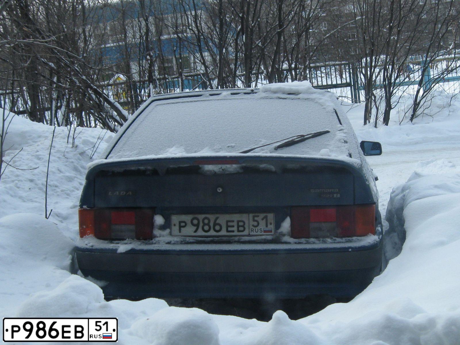 Фото автомобиля LADA 2114 SAMARA, 2005 — госномер Р986ЕВ51. Цвет: сине-зеленый