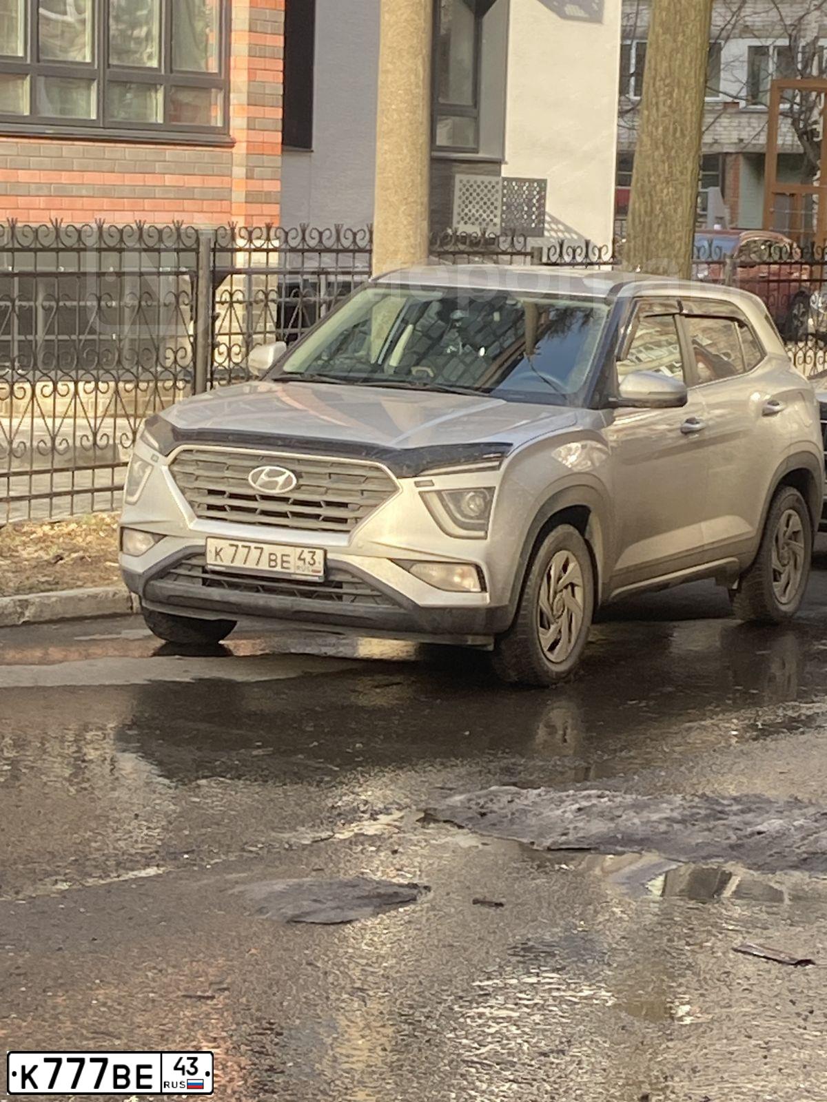 Фото автомобиля KIA SPORTAGE, 2001 — госномер Е395РН43. Цвет: ВИШНЕВЫЙ