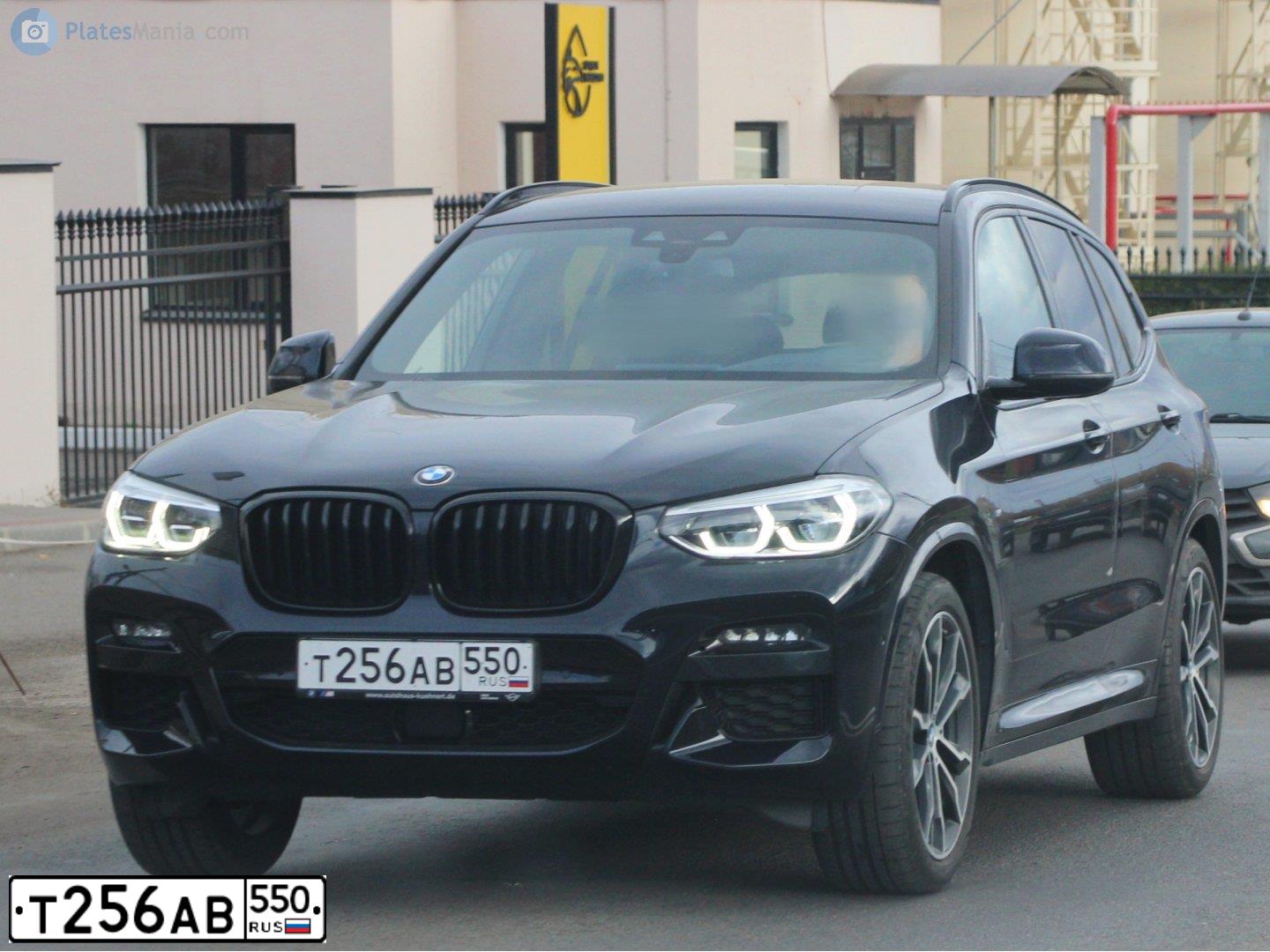 Фото автомобиля BMW X3 XDRIVE20D, 2020 — госномер Т256АВ550. Цвет: ЧЕРНЫЙ