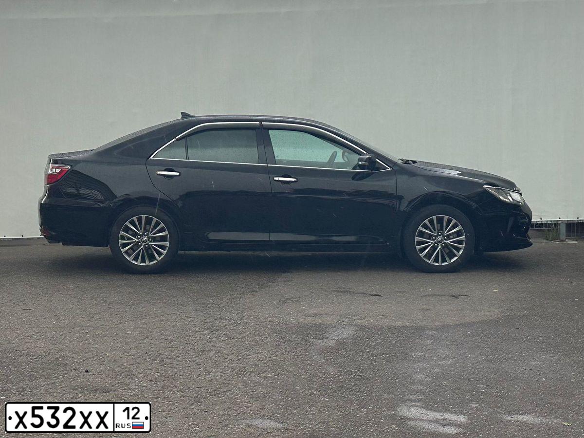 Фото автомобиля TOYOTA CAMRY, 2017 — госномер К747КУ797. Цвет: ЧЕРНЫЙ МЕТАЛЛИК