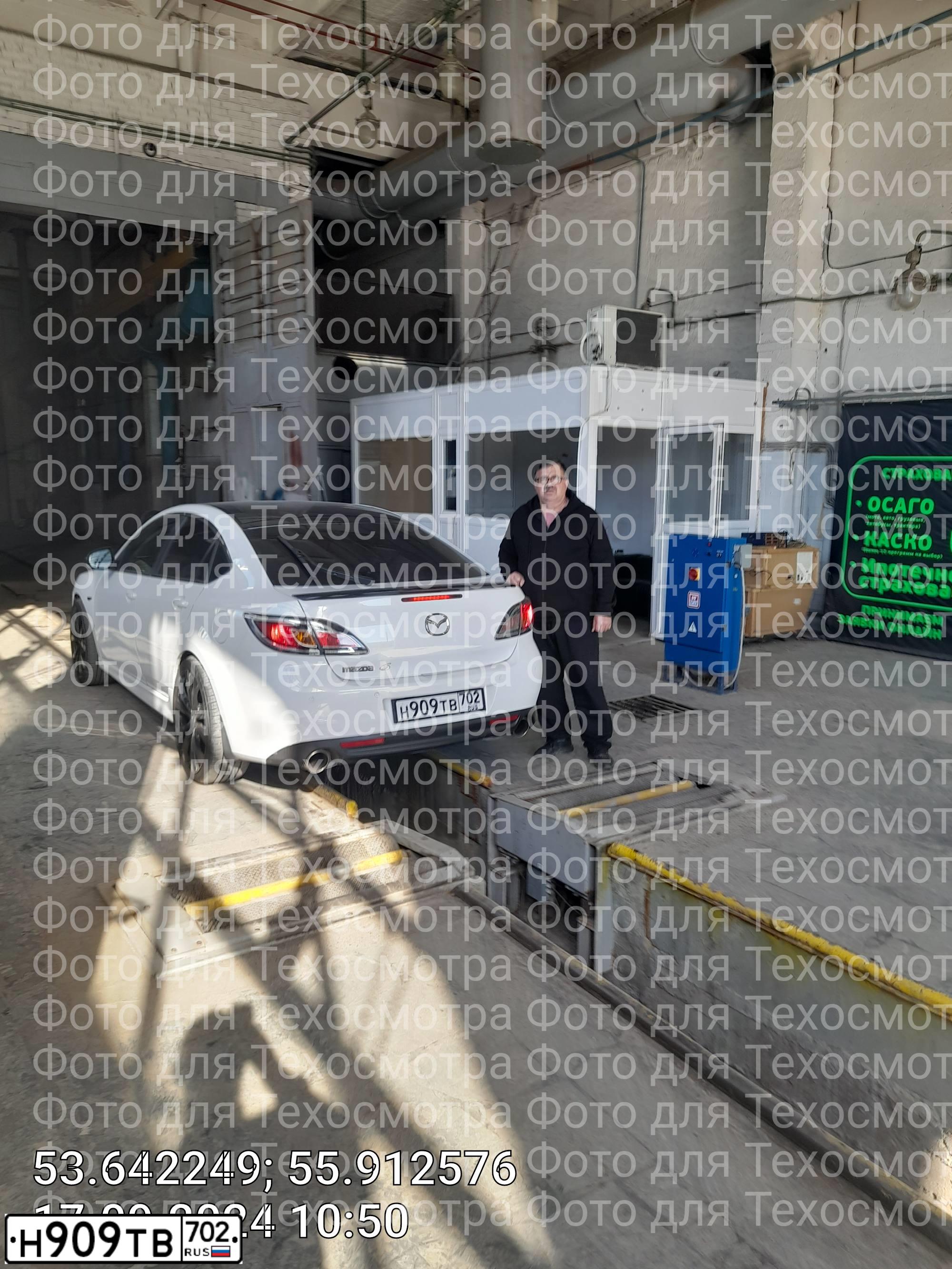 Фото автомобиля MAZDA 6, 2011 — госномер О673УО702. Цвет: Белый