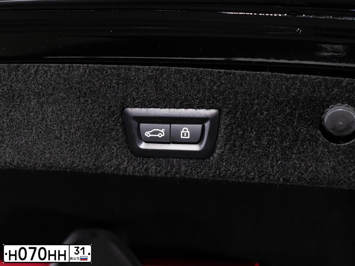 Фото автомобиля AUDI Q7, 2008 — госномер М007ЕА48. Цвет: СВЕТЛО-СЕРЫЙ