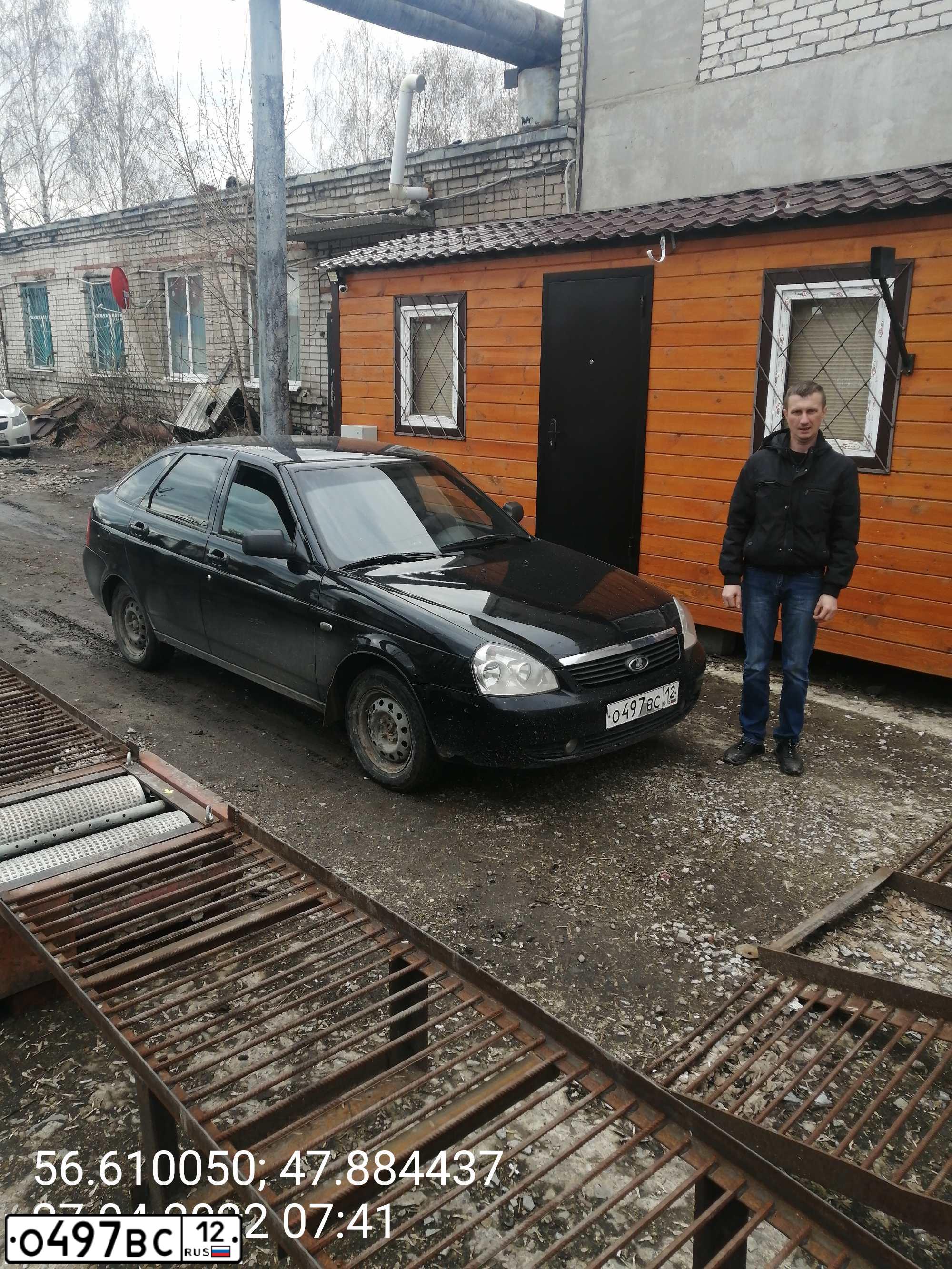 Фото автомобиля LADA 2172 PRIORA, 2011 — госномер С263КВ73. Цвет: Сине-Черный