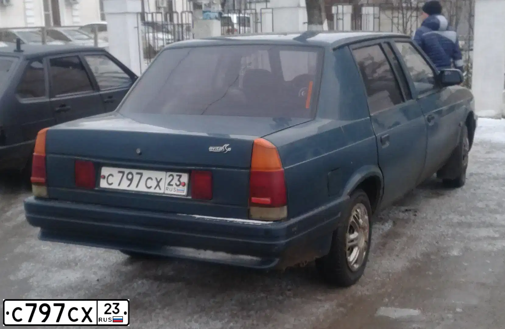 Фото автомобиля AZLK MOSKWITSCH 2142, 2001 — госномер С797СХ23. Цвет: сине-зеленый