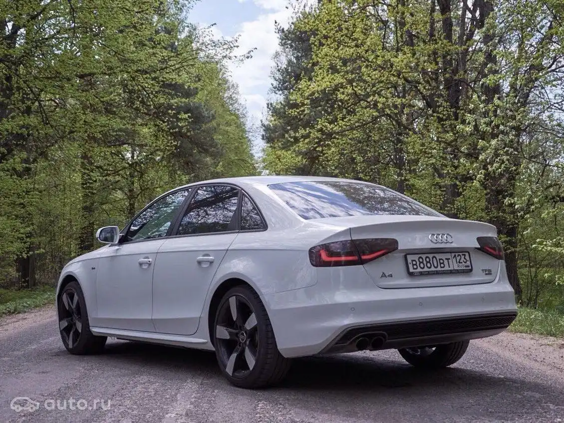 Фото автомобиля AUDI A4, 2012 — госномер Е652ВТ550