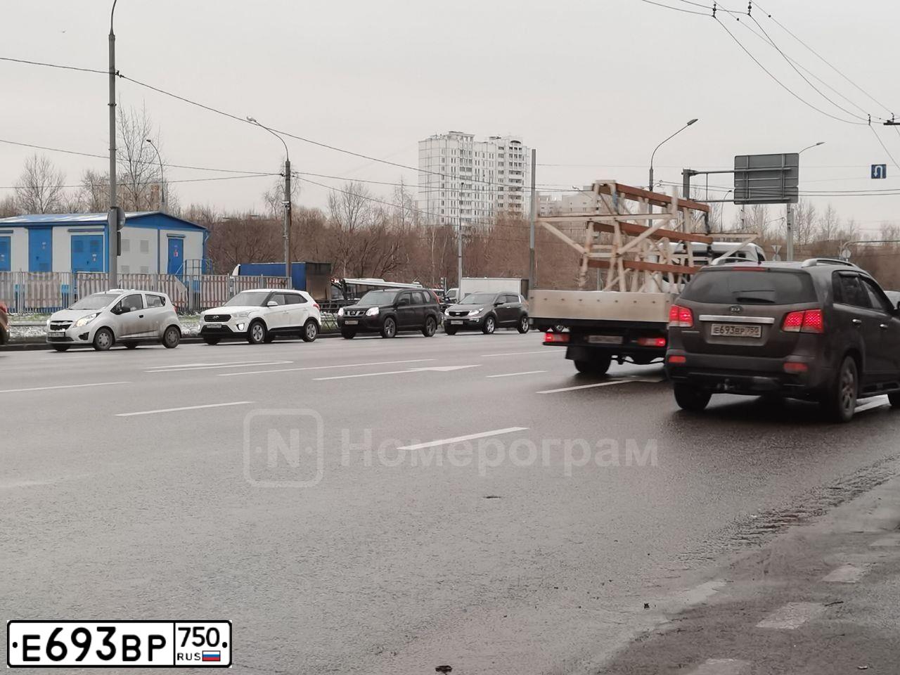 Фото автомобиля KIA SORENTO, 2010 — госномер К243ВВ185. Цвет: Коричневый