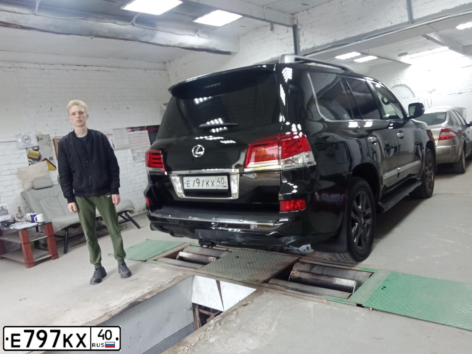 Фото автомобиля LADA 2104, 2004 — госномер О796МВ40. Цвет: ТЕМНО-СИНИЙ