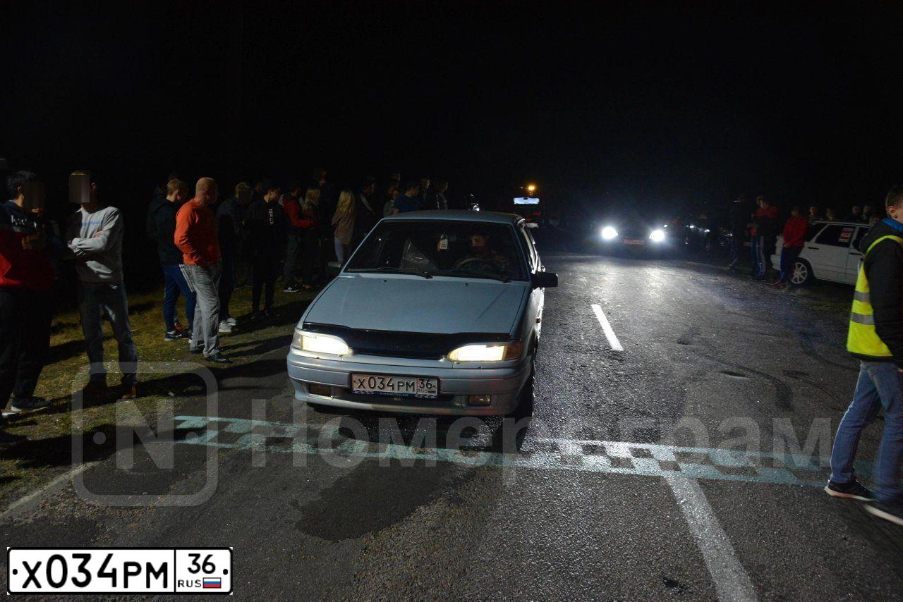 Фото автомобиля LADA 2114 SAMARA, 2004 — госномер Х034РМ36. Цвет: СЕРЕБРИСТО-ЖЕЛТЫЙ
