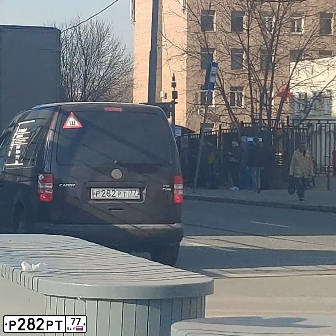Фото автомобиля LADA 2121 NIVA, 1997 — госномер К345ХК77. Цвет: БЕЛЫЙ