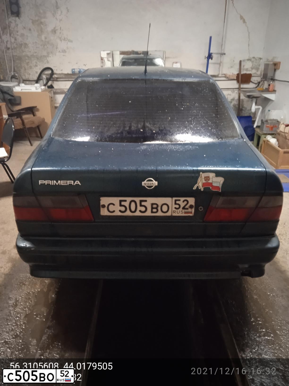 Фото автомобиля NISSAN PRIMERA, 1996 — госномер О089СК716. Цвет: Темно-зеленый