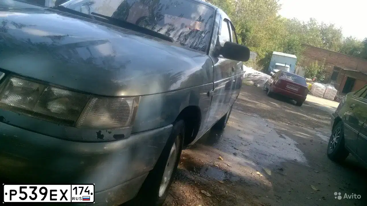 Фото автомобиля LADA 2110, 2002 — госномер Р539ЕХ174. Цвет: ЗОЛОТИСТО-СЕРЫЙ