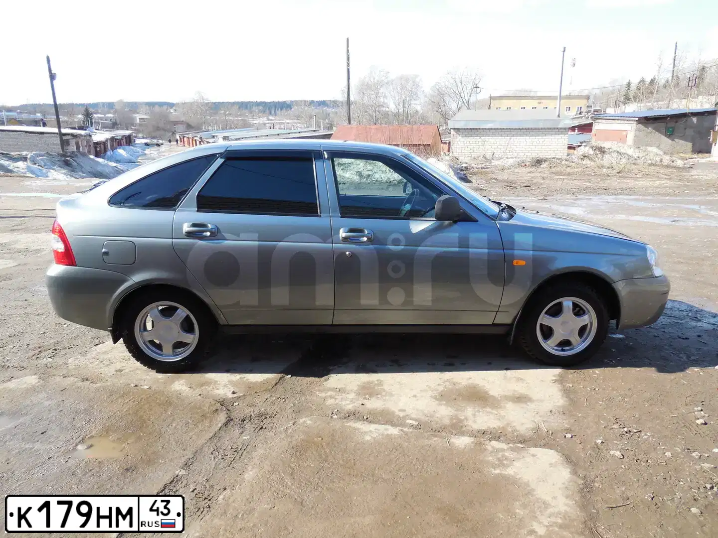 Фото автомобиля LADA 2172 PRIORA, 2010 — госномер В072ТН43. Цвет: средний серо-зеленый металлик