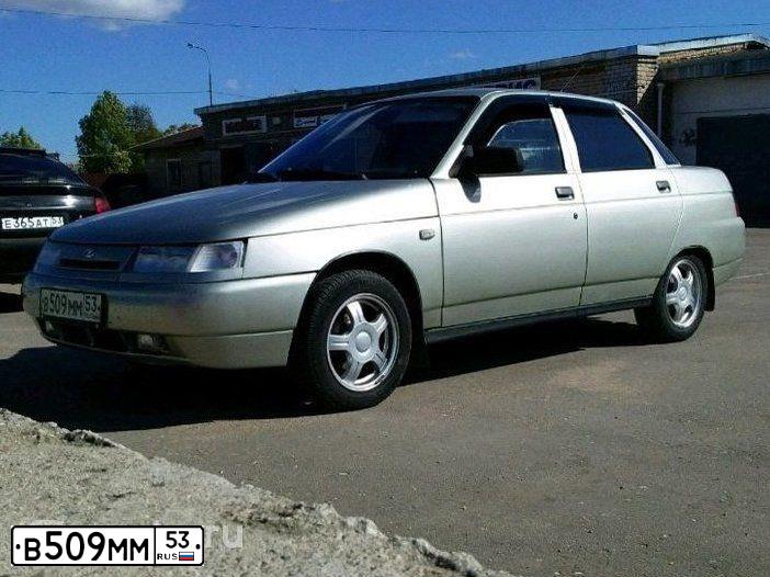 Фото автомобиля LADA 2110 LADA, 2006 — госномер К478СА53. Цвет: светло-зеленый металлик
