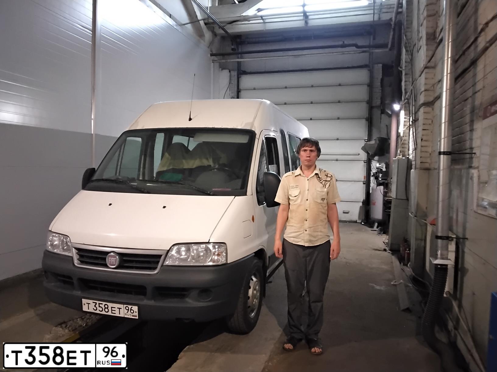 Фото автомобиля FIAT DUCATO, 2011 — госномер Т358ЕТ96. Цвет: Белый