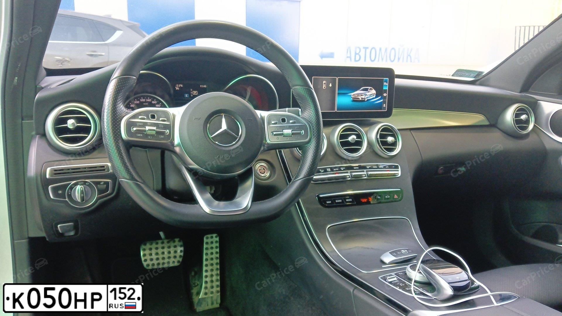 Фото автомобиля MERCEDES-BENZ C 200 4 MATIC, 2018 — госномер К050НР152. Цвет: СЕРЫЙ