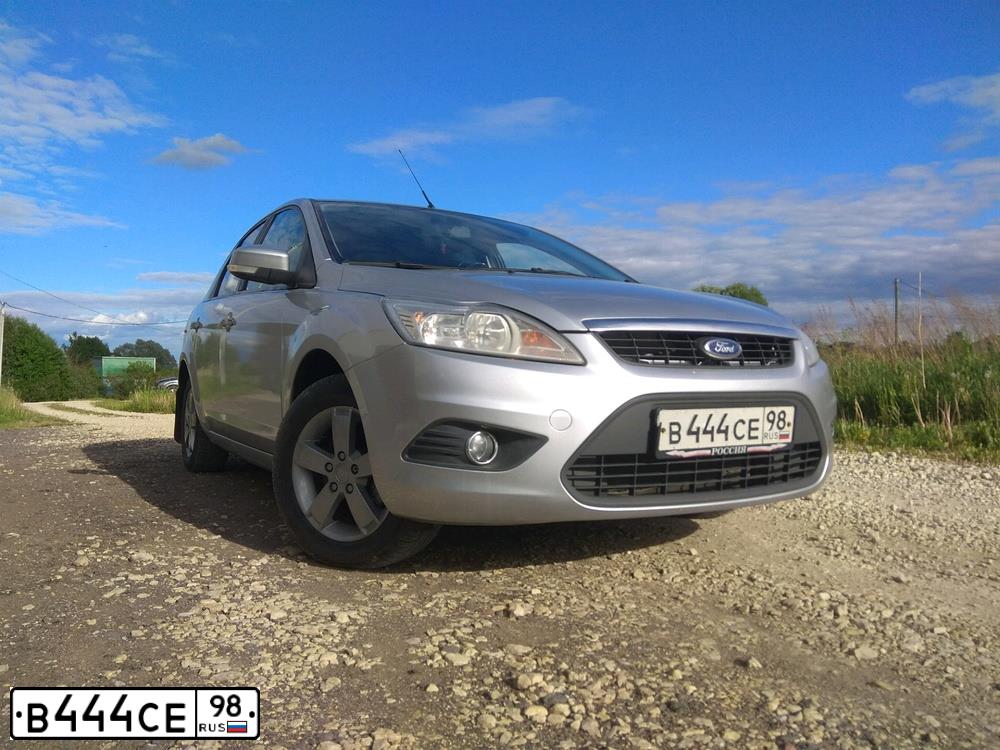 Фото автомобиля FORD FOCUS, 2008 — госномер К756ЕА199. Цвет: ТЕМНО-СЕРЫЙ