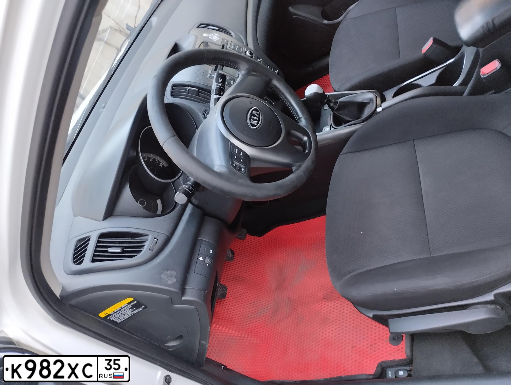Фото автомобиля KIA CERATO, 2011 — госномер К982ХС35. Цвет: ЖЕМЧУЖНО-БЕЛЫЙ