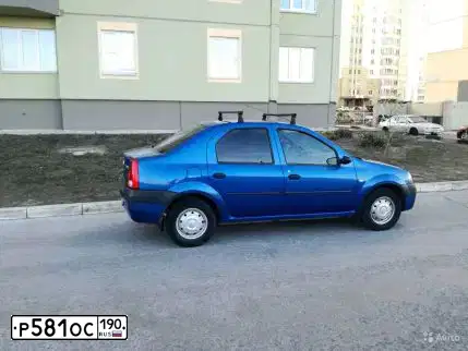 Фото автомобиля RENAULT LOGAN, 2009 — госномер Р581ОС190. Цвет: КРАСНЫЙ