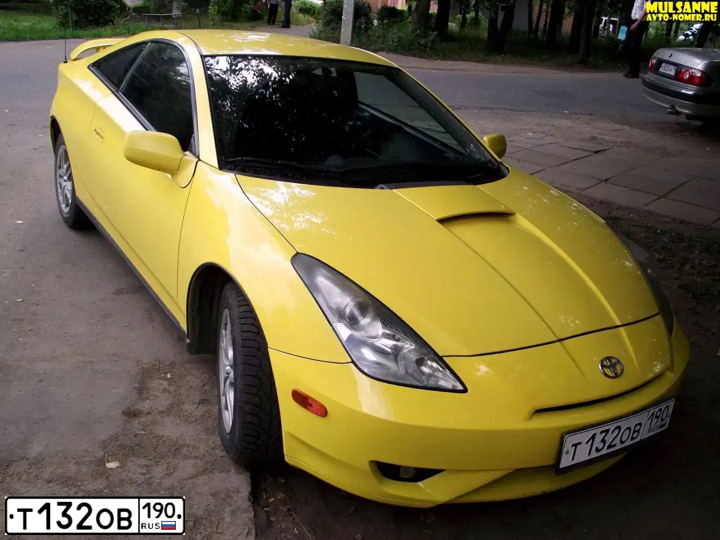 Фото автомобиля TOYOTA CELICA, 2002 — госномер Т132ОВ190. Цвет: ЖЕЛТЫЙ