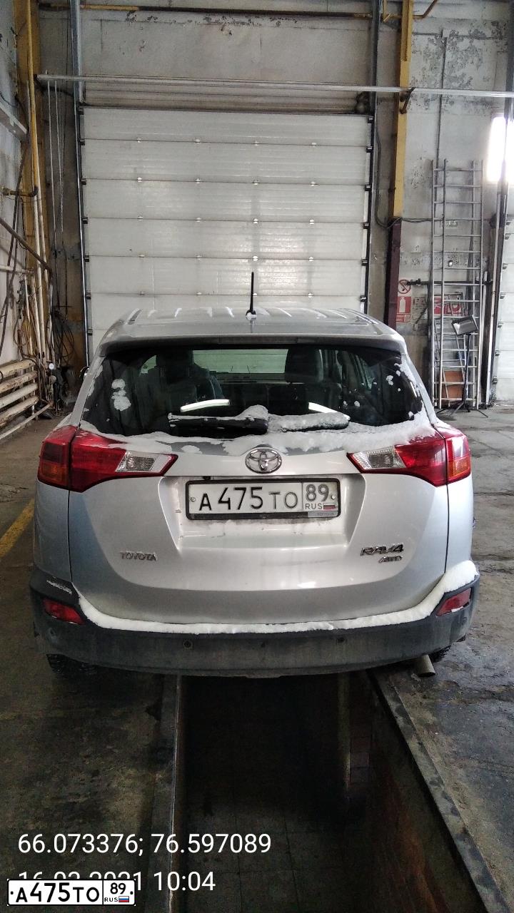 Фото автомобиля TOYOTA RAV4, 2013 — госномер А475ТО89. Цвет: СЕРЕБРИСТЫЙ